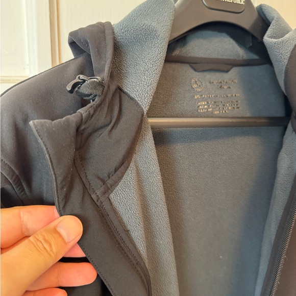 Mercedes Benz Men's Black Jacket - Picture 2 of 5